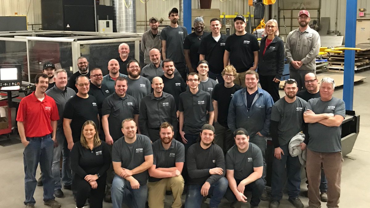 AstroMetalCraft's tweet photo. Have a wonderful Thanksgiving! From the Astro Crew. https://t.co/bTKP17E7jJ