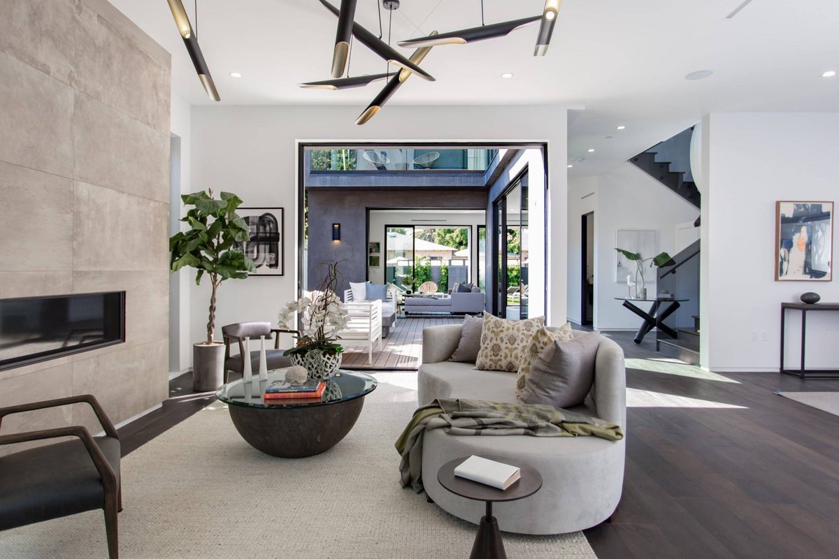 HomeAdore tweet media