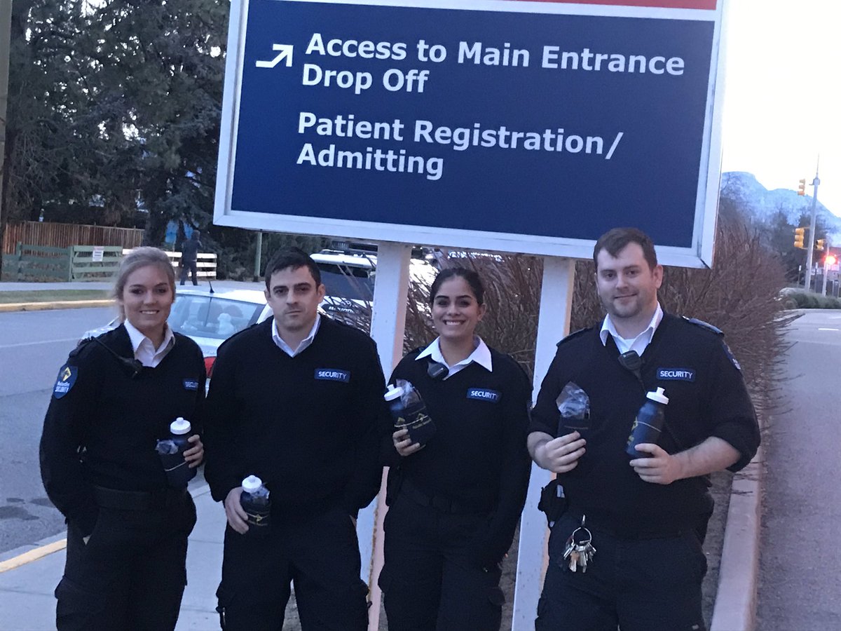 big_daddy_jd's tweet photo. @KelownaPaladin management team visiting our awesome @PaladinSecurity officers working the night shift at Kelowna General. Dropping off gifts of our appreciation for all the hard work they do everyday. #24hoursofthanks #paladinfamily https://t.co/bDX4ePdAnF