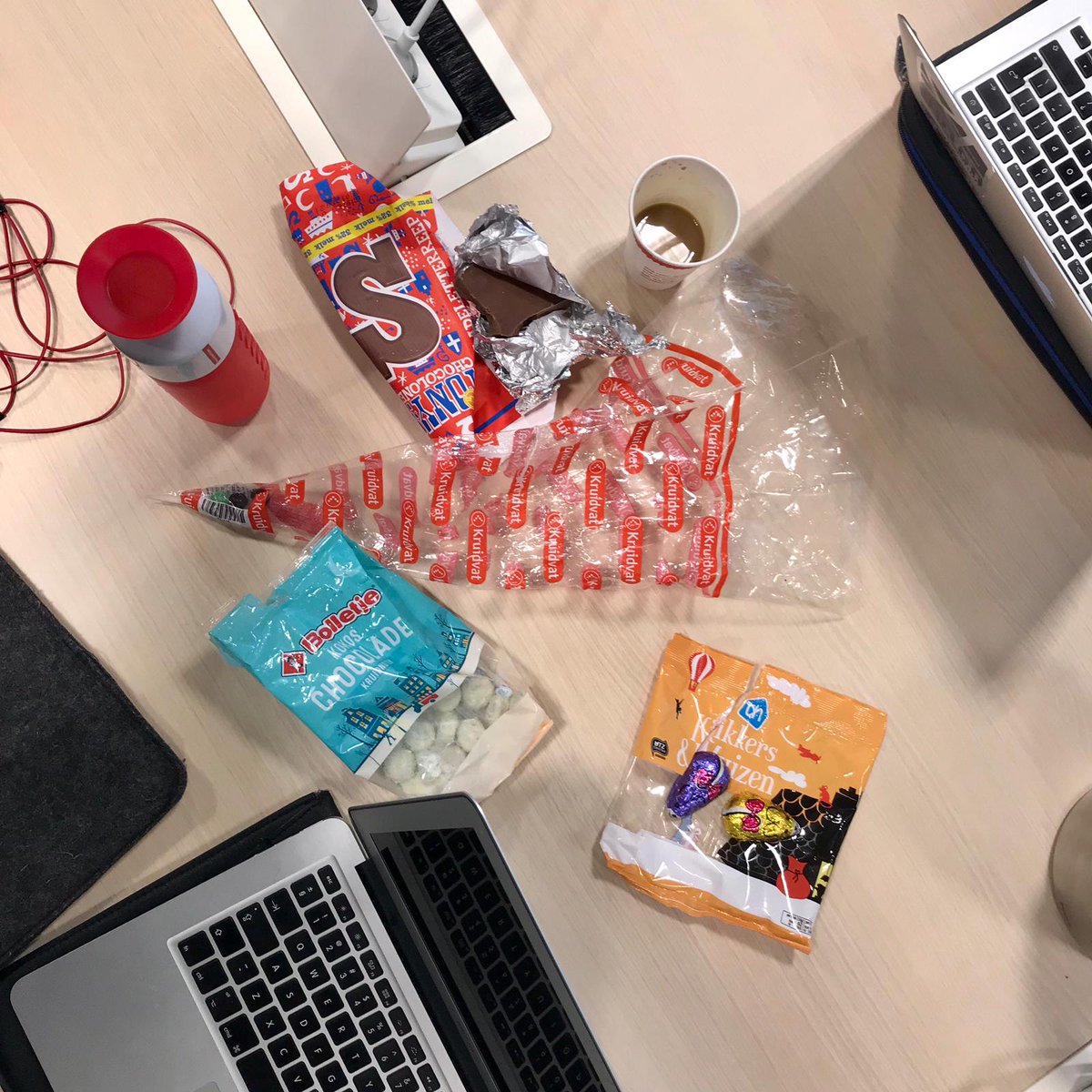 Wauw!! 158 #sollicitaties 🔥 en heel wat #chocolade verder, maar de eerste slag is geslagen 💪 Bedankt voor al jullie enthousiasme en aan 12 potentiële nieuwe Brammers: tot 6 december 🎉 #hardwerken