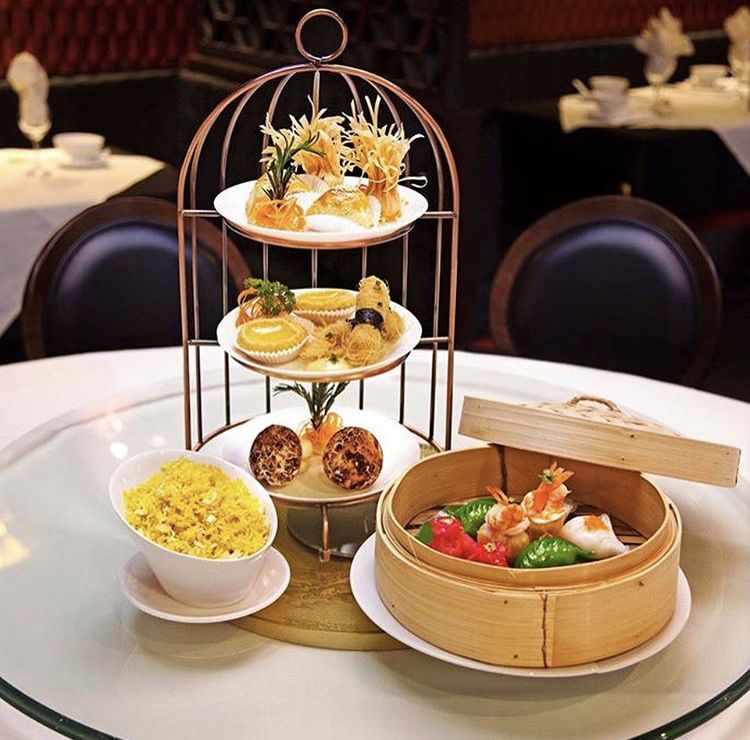 ffchamber's tweet image. One week until our evening of festive fun... so it's time to tell you the raffle prizes!
🍾 Champagne Afternoon Tea for 2 at @IvyBirmingham  
🍕 £20 voucher @wriggle_HQ 
🍸 £50 voucher @Dirtymartiniuk 
🥟 Dim Sum Afternoon Tea for 2 at Wing Wah
Book now: bpsbirmingham.co.uk/events