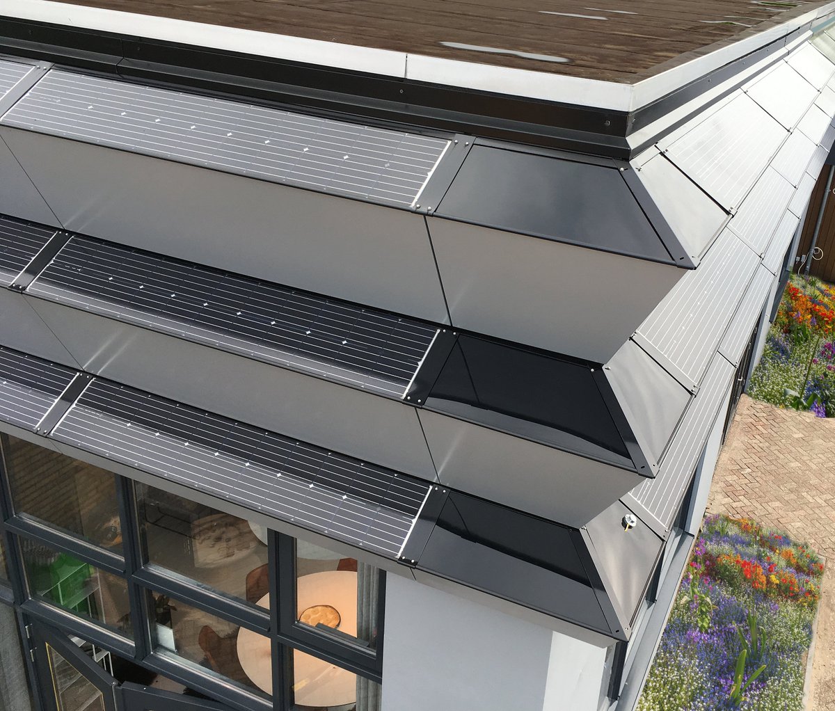 zigzagsolar's tweet photo. https://t.co/6MUq9bGdhG
Recommended to visit this website. Latest developments. New products for sustainability. This video was stepping for #zigzagsolar towards professionalisation.
#bipv #bipvnederland #leed #breeam #dgbc #igbc #beng #vangaslos #estidama https://t.co/R6KkyoIYq5