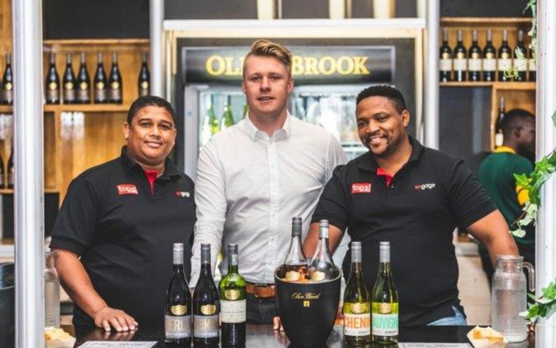 SAChefMedia's tweet image. The TOPS at SPAR Wine Show’s debut in East London has been described as an overwhelming success,
exceeding expectations for a first-time show in Buffalo City. #sachef #saca #chef #MBE  #chefslife #chefsofinstagram #chefstagram #chefsafrica #africanchefs  sachefmedia.co.za/tops-at-spar-w…