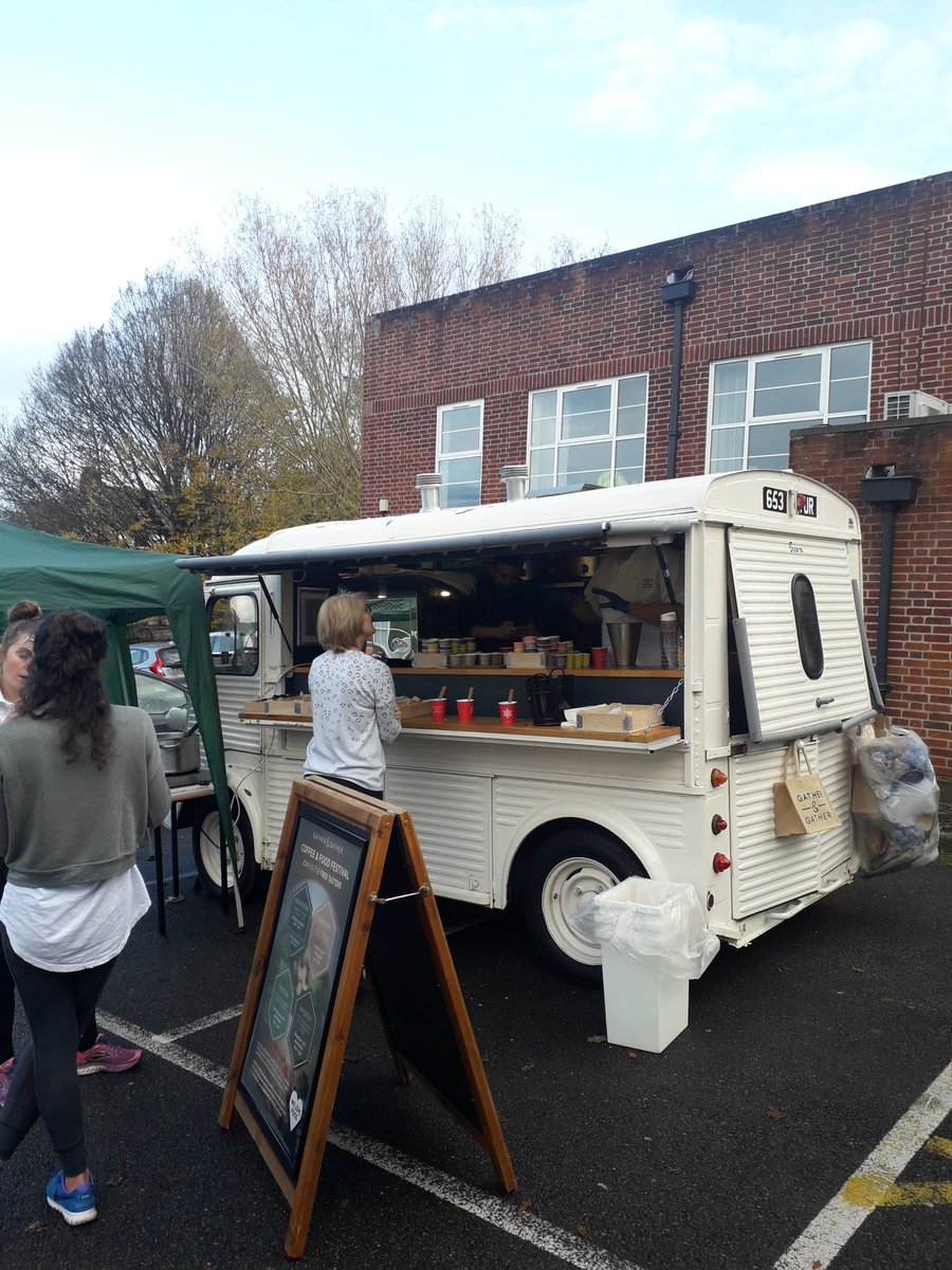 Today we are @oxfordbrookesuni Marston Road campus serving up some free hot ramen, hot chocolate & cakes!