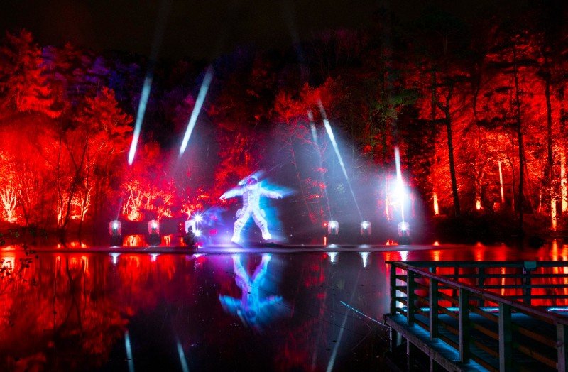 EventScotNews's tweet photo. Over 42,000 Visitors Enjoy A Space Walk At Illuminight With Lidl At Dean Castle Country Park. Read more: https://t.co/LzH8hyI8SF 

#illuminightwithlidl #perfectstage https://t.co/PnbAqwxv18