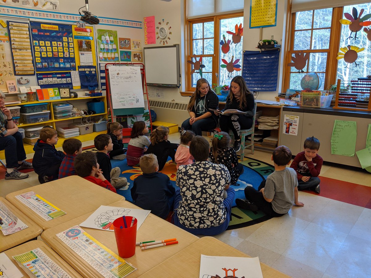 elm_vt's tweet photo. Riverside Middle School students recently came to Elm Hill and read Rosie Revere, Engineer by Andrea Beaty.  They then did a STEAM experiment with paper helicopters.
#elmhill #ssdvt #STEAM https://t.co/sZF1fCUE6S