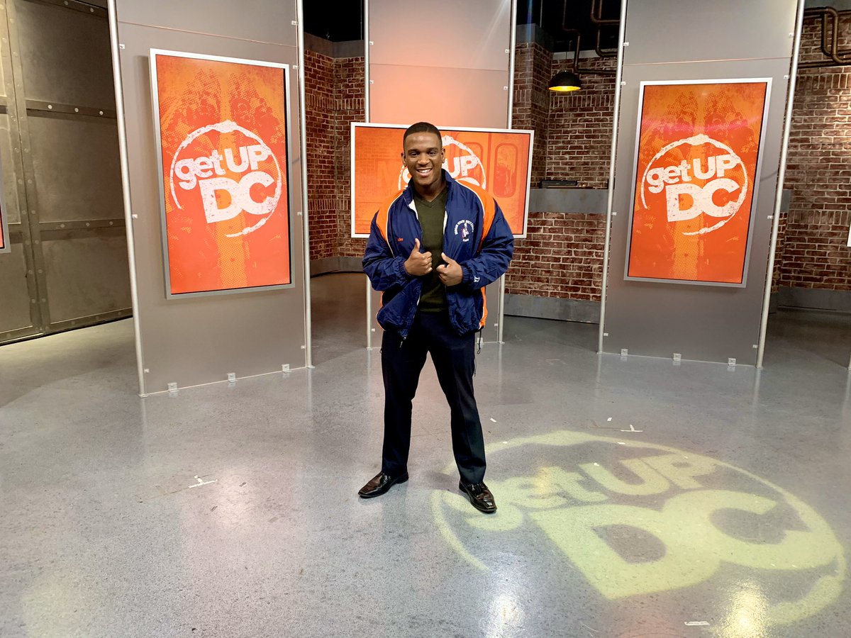 MikeQReports's tweet photo. Sending all of the positive vibes to my @MorganStateU band fam about to make history at the #MacysThanksgivingDayParade as the first #HBCU from Maryland to perform. 🥁🎷🎺🎼 @wusa9 #GetUpDC #MorganMade #HitSquad https://t.co/Il0fzLp9EY