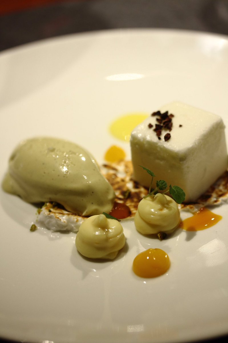 Assisi. Un ex convento del 1200 delle suore di Santa Caterina, Il nome Nun viene da qui;dopo anni di ristrutturazione questo luogo di pace diventa un relais a 5 stelle con il ristorante EAT dello chef Emanuele Mazzella e i suoi piatti emozionali <a href="/NunAssisiRelais/">Nun Assisi Relais</a> <a href="/saygoodITA/">saygood</a>