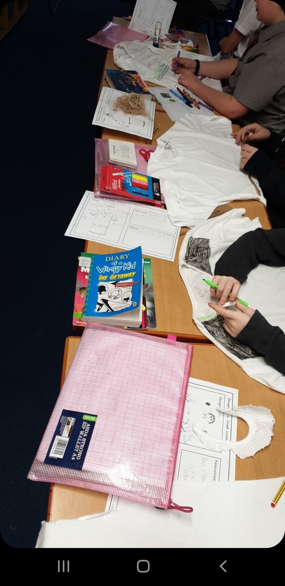 MissHanbury_NJS's tweet photo. We're busy making our Greek costumes in 6GH! Getting ready and excited for friday! 😊 #greekday #greekcostumes #lotsoffun https://t.co/e1mVwJXeSG