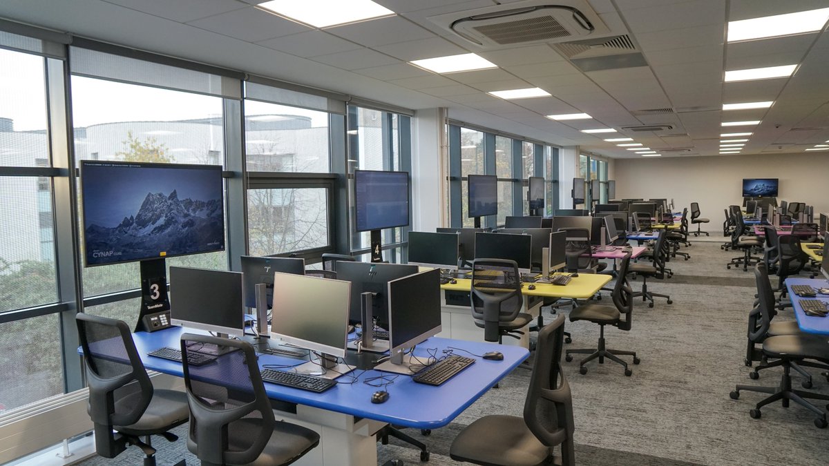 WolfVision_EU's tweet image. 200+ successful vSolution MATRIX #activelearning #classroom installations this year! Cost-effective, easy to setup &amp;amp; use, no software license fees - unique solution running on Cynap like this one at @dundeeuni : bit.ly/2MP4lnQ #highered #edtech #ITRTG #BYOD #avtweeps
