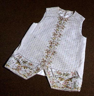 TheWilsonChelt's tweet image. Our next #ObjectTalk is just two weeks away! On Dec 11th Sophia Wilson will be talking about 18th century waistcoats, if this sounds like your bag, pop over to our website and grab a ticket, booking is essential: cheltenhammuseum.org.uk/event/object-t… #LunchTimeTalks #Fashion #Costume