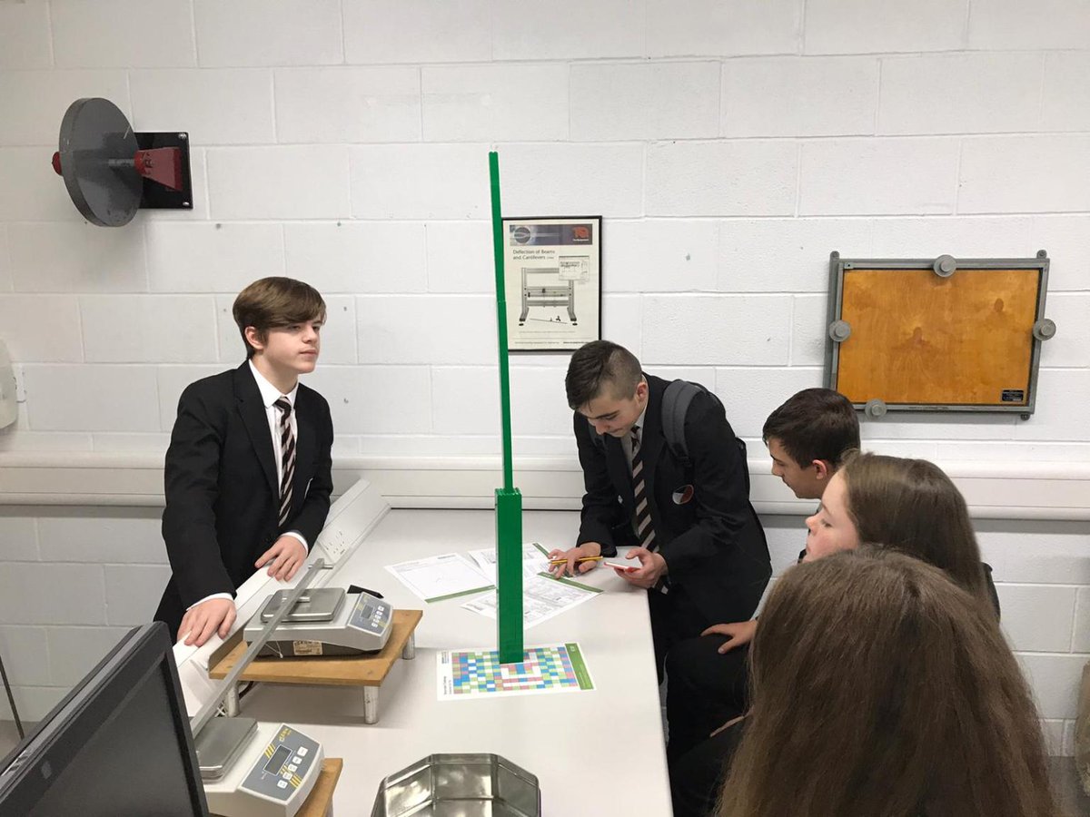 ICEYorksHumber's tweet photo. Yesterday our Regional Education Team delivered the #SkyScraperChallenge at the #SouthYorkshireEngineeringExtravaganza @sheffhallamuni. Thanks to all for taking part!
To become an #ICEAmbassador click here: https://t.co/lYIfAfDgg5 https://t.co/5K1nAmollH