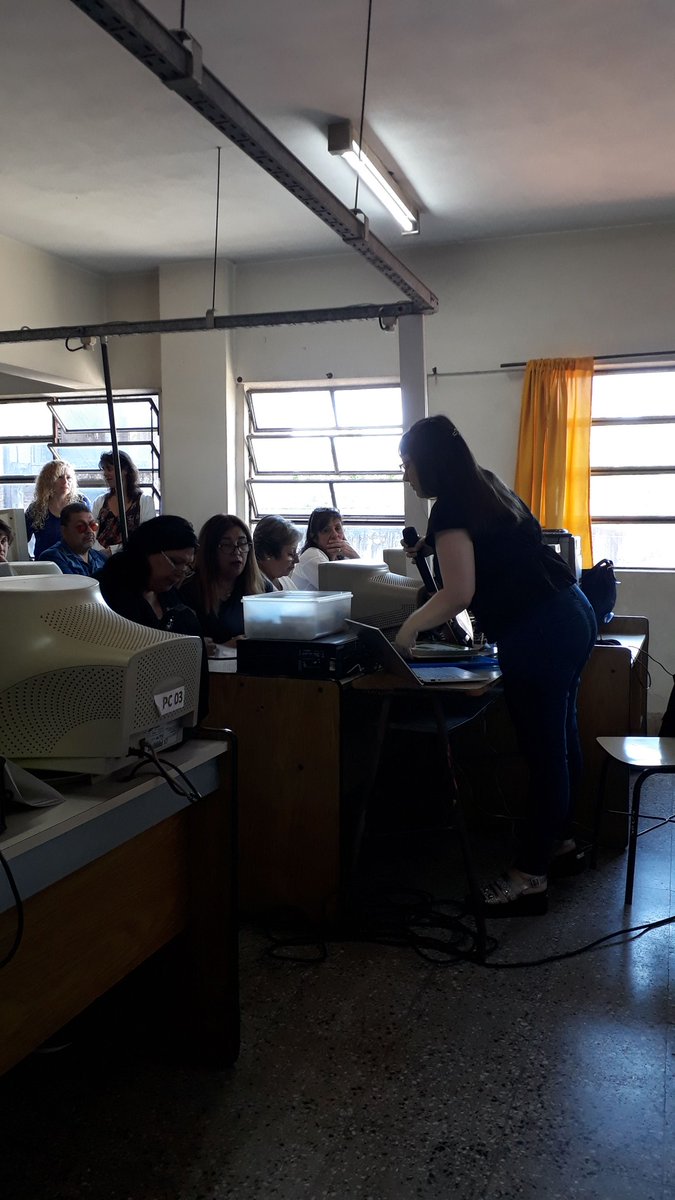fercabrera03's tweet photo. Inst P. Elizalde Ciudadela. Capacitacion en Robotica Educativa a los equipos docentes y directivos de la Region 7. DIEGEP. Apostar al pensamiento critico y las capacidades de nuestros niños y jovenes. Equidad educativa y futuro en las aulas. @JDiegep @JuanCruz_R @adriana_frega https://t.co/a2YKWxItFt