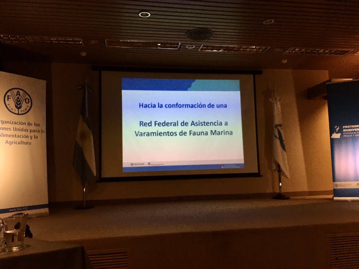 GabyBellazzi's tweet photo. Tenemos el honor de participar en la creación de la red federal de asistencia a varamientos de fauna marina, en #PuertoMadryn, con presencia de representantes de todas las provincias y de la Nación https://t.co/ojrzN2207D