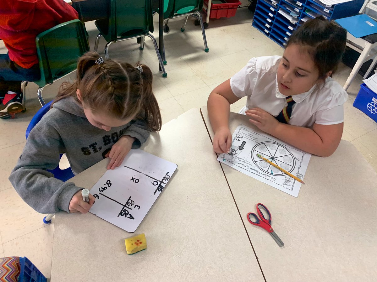 HilaryGoodridge's tweet photo. These math wizards are practicing skip counting by 3s and 4s in their math blocks! #daily3 #mathprodigy #mathwithteacher #mathgames @StBonaventures https://t.co/Ey8GCCxwjv