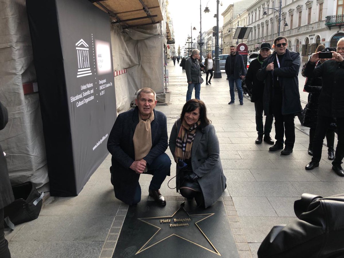OpusFilm_'s tweet photo. Dzisiaj na łodzkiej Alei Gwiazd odsłonięta została Gwiazda producenta Piotra Dzięcioła, prezesa Opus Film! https://t.co/s2FigKuZZL