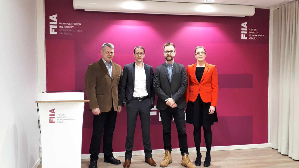 FIIA_fi's tweet photo. Today's roundtable: #Hardsecurity in the #Arctic, chaired by @ElinaSinkkonen! Research Fellow @MatBoulegue from @ChathamHouse @CHRussiaEurasia presented on #Russia’s #military posture and #securitypolicy in the Arctic. Comments by Harri Mikkola @FIIA_fi &amp; Petteri Lalu @mpkkfi ❄️ https://t.co/twGtCa5qke