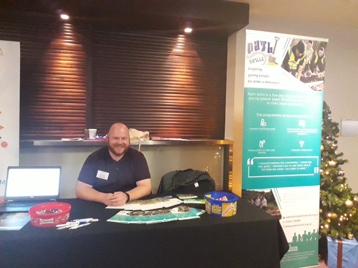 YouthLinkScot's tweet image. Great to speak to @PathsforAll @PathSkillz - they create opportunities for young people to make a difference and gain practical experience! 🌱

#YLSConf19 #iwill4nature #YouthWorkChangesLives