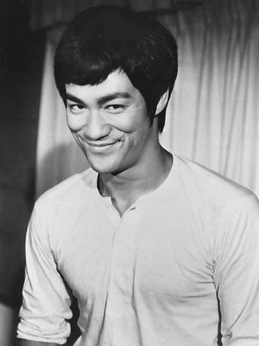 Thundercat's tweet photo. Don’t nobody give a fuck about what goldlink said about Mac, it’s Bruce Lee’s birthday https://t.co/2IaxJ9MdVk