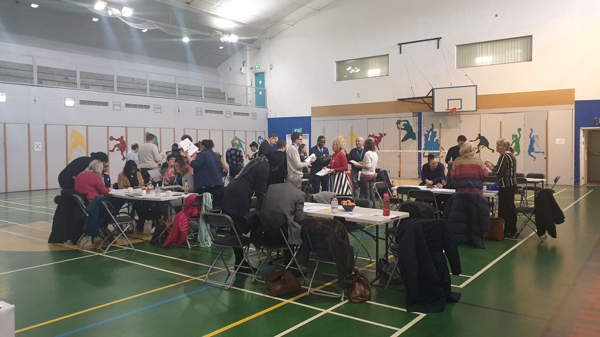 DawnHealthDev's tweet photo. Great to be at the #HMSR neighbourhood partnership meeting today. 36+ people from across the neighbourhood are here to help shape shared priorities #collaboration #workingandlearningtogether @AdamHealthDev https://t.co/9ax9fZIiV9