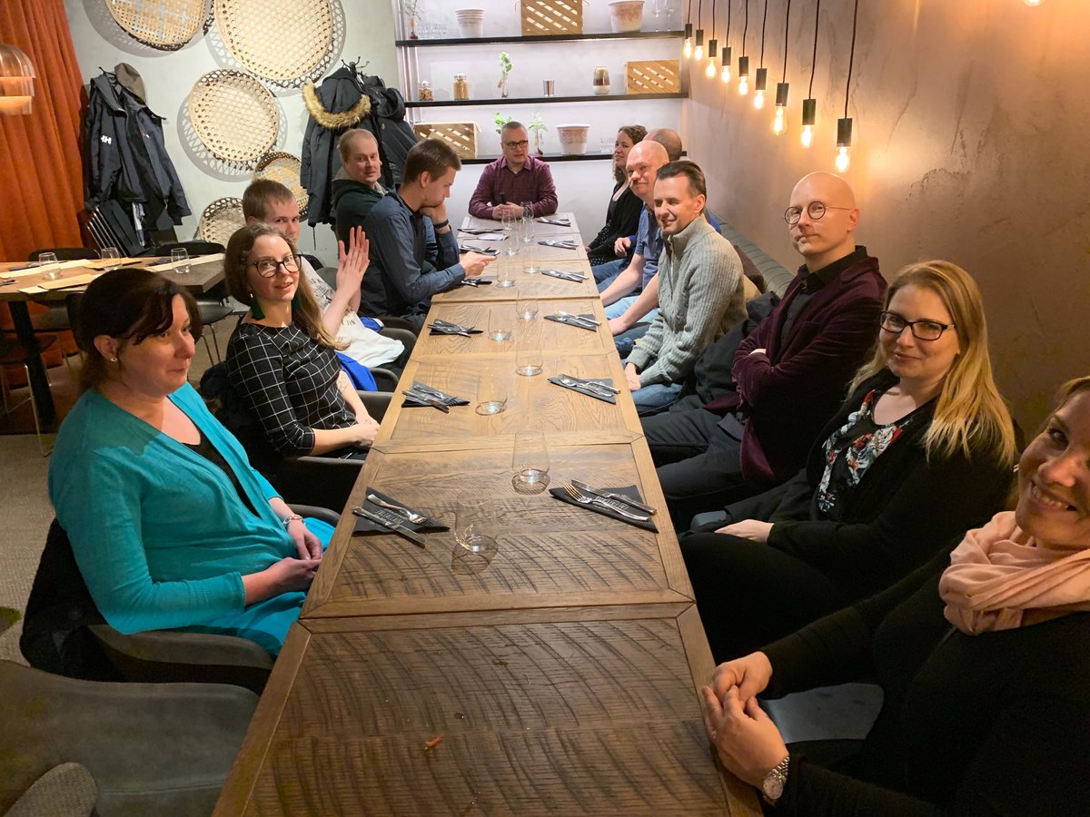VilkasSE's tweet photo. I fredags passade hela Vilkas-teamet på att fira in julsäsongen 🎄 🎅 Vi avslutade arbetsdagen med minigolf och god mat! https://t.co/GL5LjAnpEz
