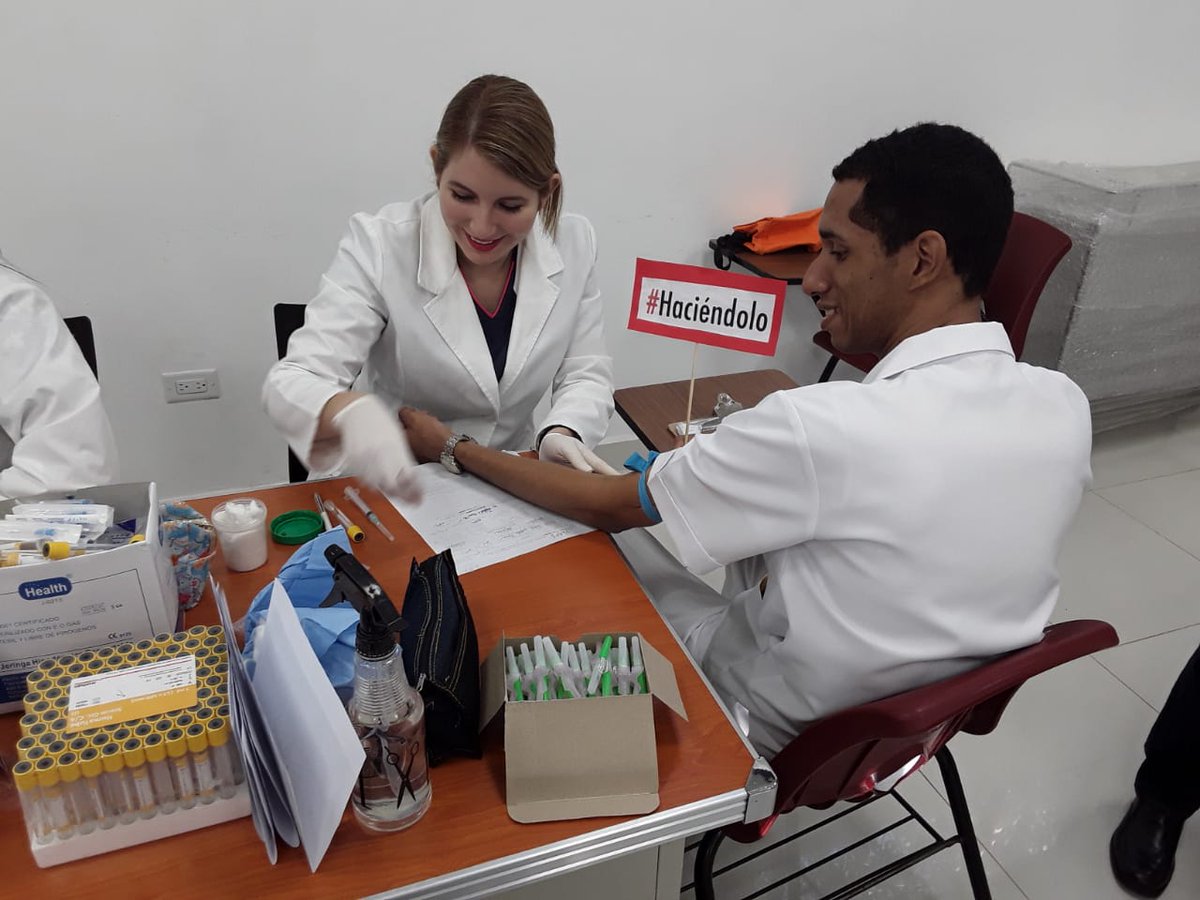 CSSPanama's tweet photo. La Facultad de Medicina de la UNACHI en conjunto con la Caja de Seguro Social Programa de Epidemiología están realizando pruebas de tamizaje VHI a la población universitaria #Chiriqui https://t.co/mXjlFyuZ6w