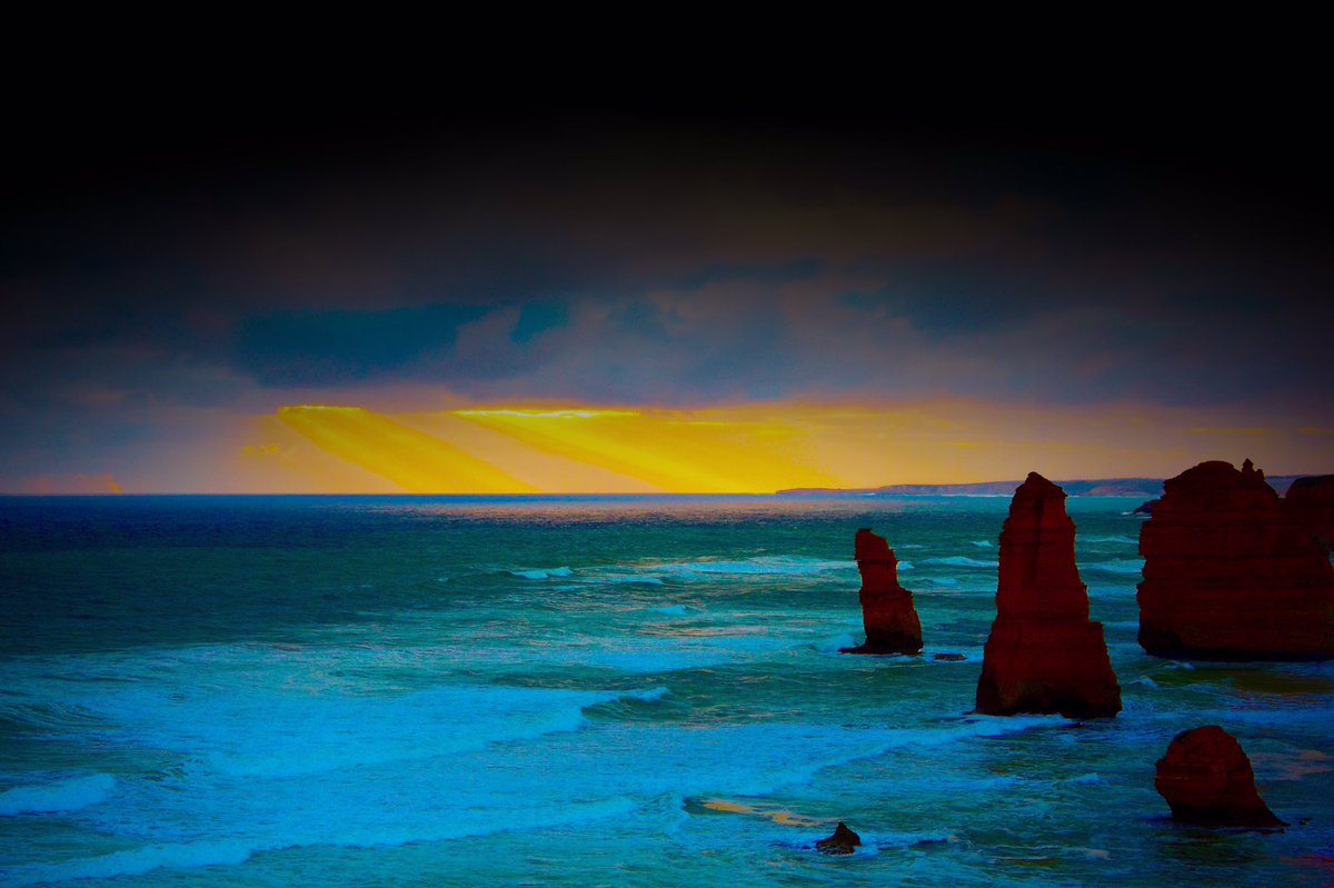 #blues #lyrics 
Smiles of a flower 
trespassed into the mind
And bloomed
in a corner unnoticed 

Arrows shot by rainbows 
Rained on a parched 
hand sized heart 
Causing a sea sized love