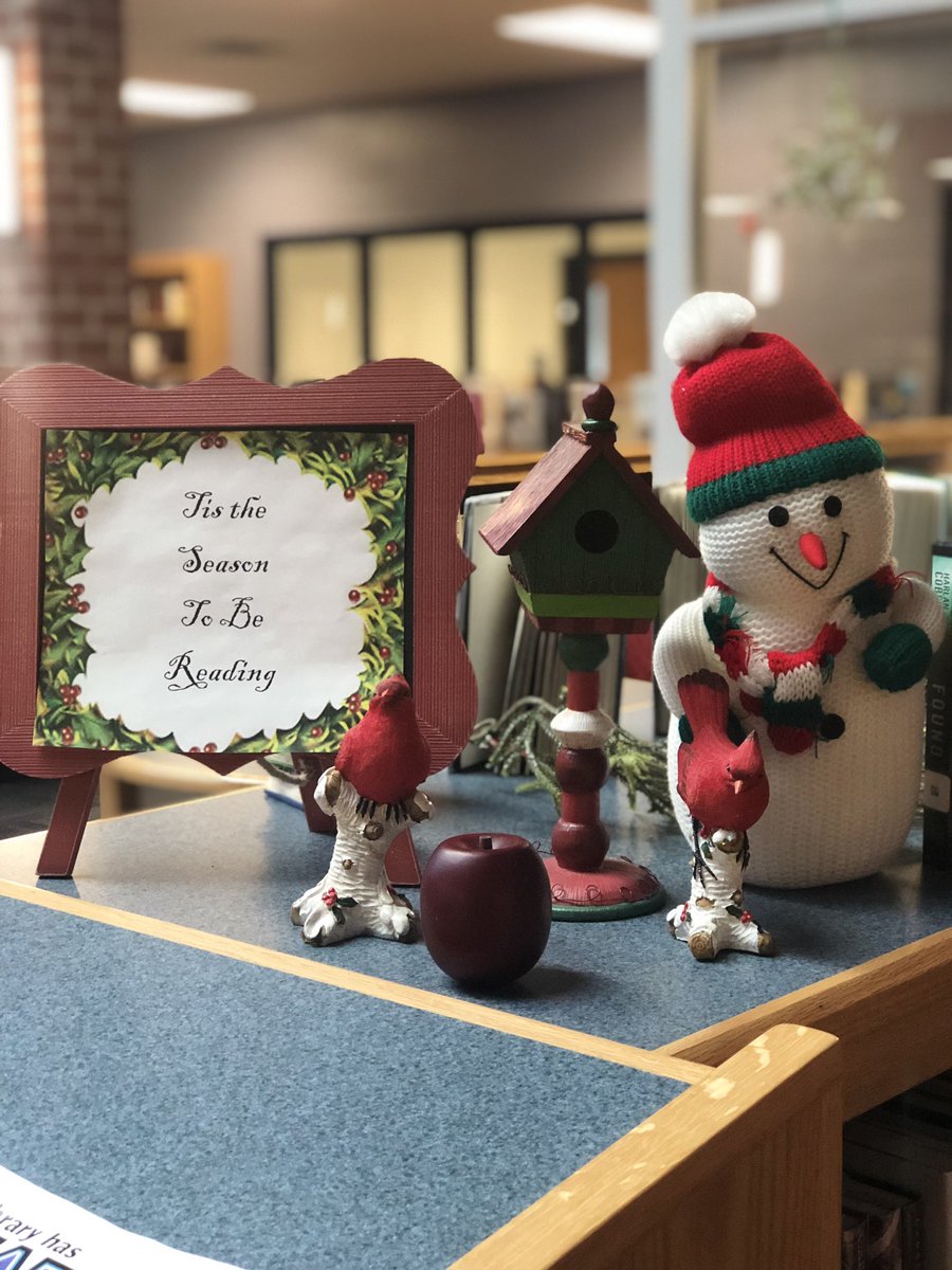 YourbcsL's tweet photo. Thankful after 7 years that Mr. Marc Arvon hired me as the LMS @SMHS! It might be a little early to decorate, but I like to welcome everyone back with a Cardinal Tree 🌲❤️🎄 https://t.co/WDOiuaLWxK