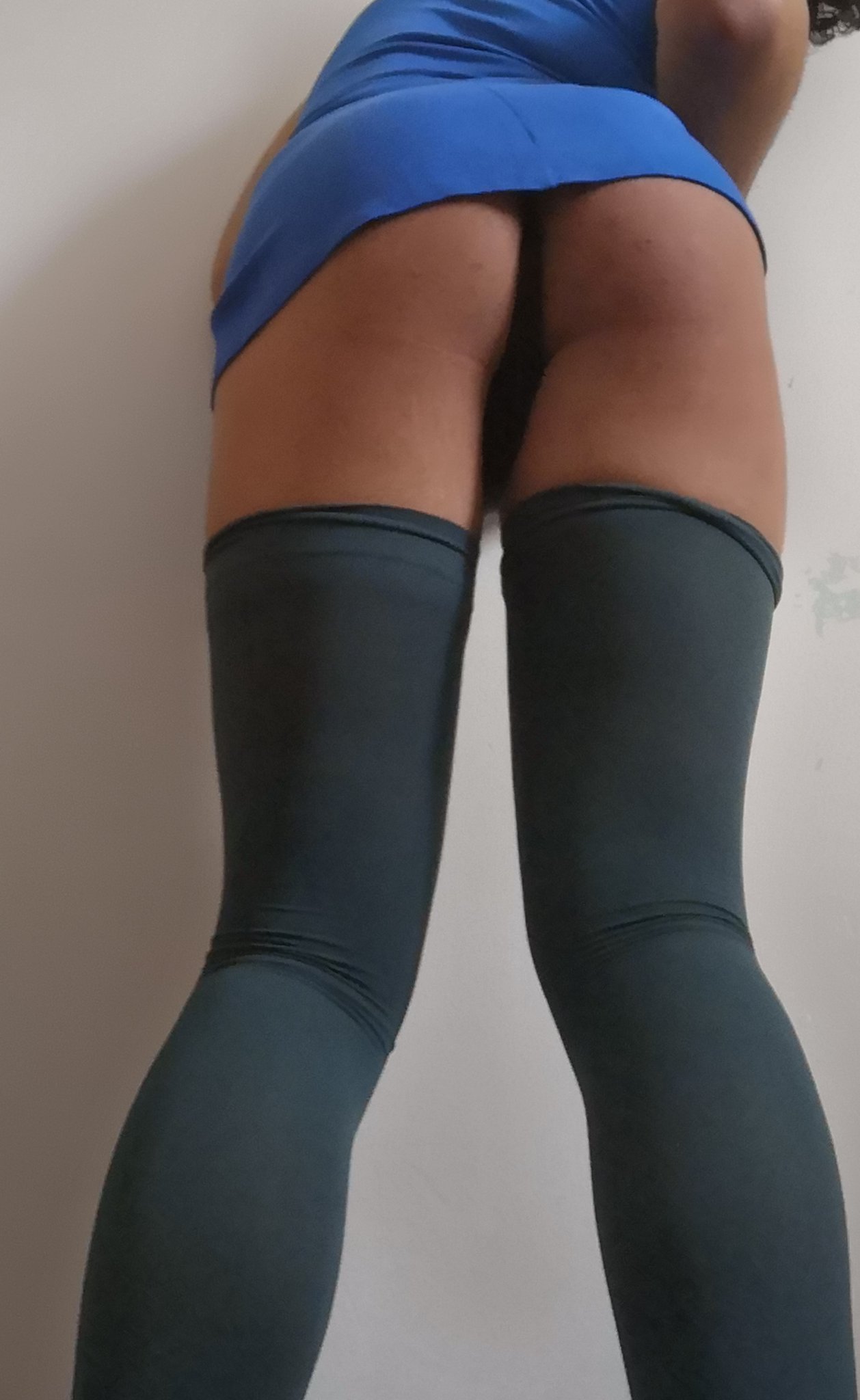 a better tight blue dress XX
#sissy #panties #twink #gay #trap #trap #crossdress #femboy #nsfw #femme