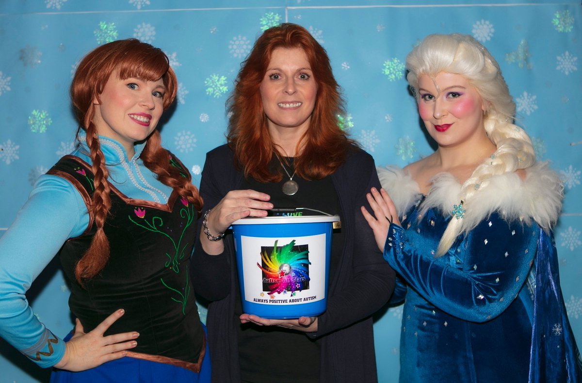 RingmastersTale's tweet photo. How I spent my Sunday! Raising funds at @cineworld Crawley for my charity @AutismAllStars with two of the most beautiful princesses in the world.
Full album of pics can be seen here: https://t.co/J7GO9bCt2D
✨❄️✨❄️✨
#autism #autismallstars #Crawley #FrozenII #ringmasterstale https://t.co/VDPvaiY9Er