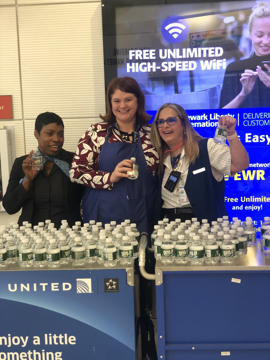 EwrKatieroth's tweet photo. Flyer Friendly Days @EWRairport @united @EWR_SW @StacyC_United https://t.co/QSwQ8kM7gQ