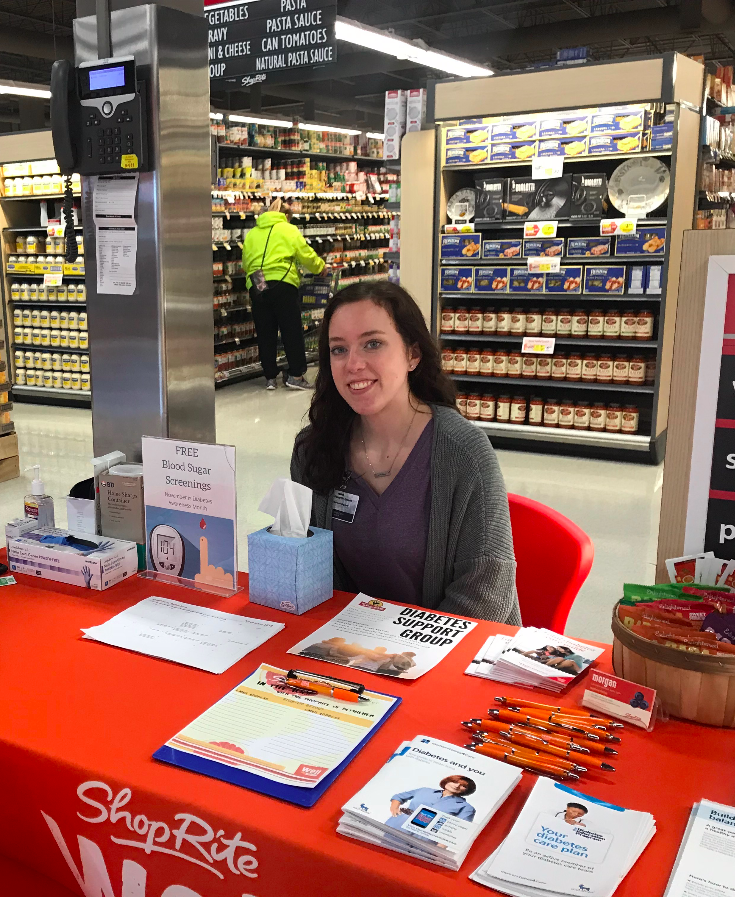 CCCNutrition's tweet photo. #RD2Be @eliz_bigelow checking customers’ blood sugar at ShopRite for Diabetes Awareness Month!  #diabetes #diabetesawareness #cccRD2Be #CCCInternsinAction https://t.co/rsCSv3A77r