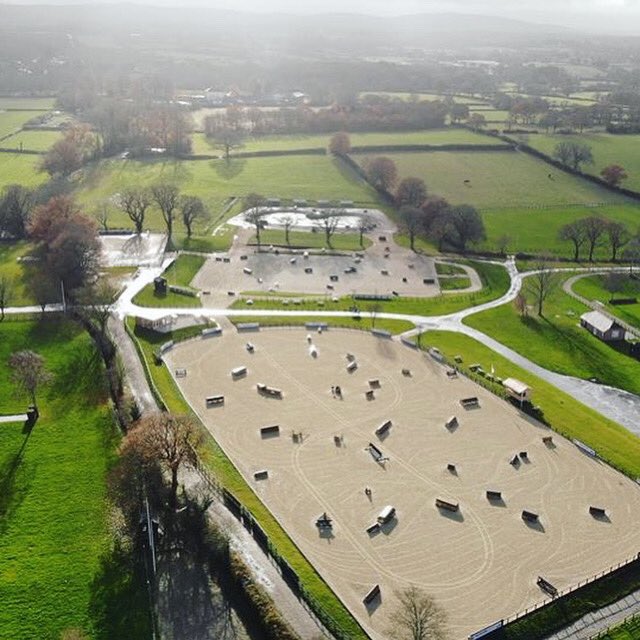 HicksteadEvents's tweet photo. It may be wet and flooded in the south east, but the going on the all-weather cross-country schooling course is foot-perfect. #hicksteadschooling #equineamerica #airowear #eventing #training #horses #crosscountry #westsussex #twittereventing https://t.co/awtuth2q7l