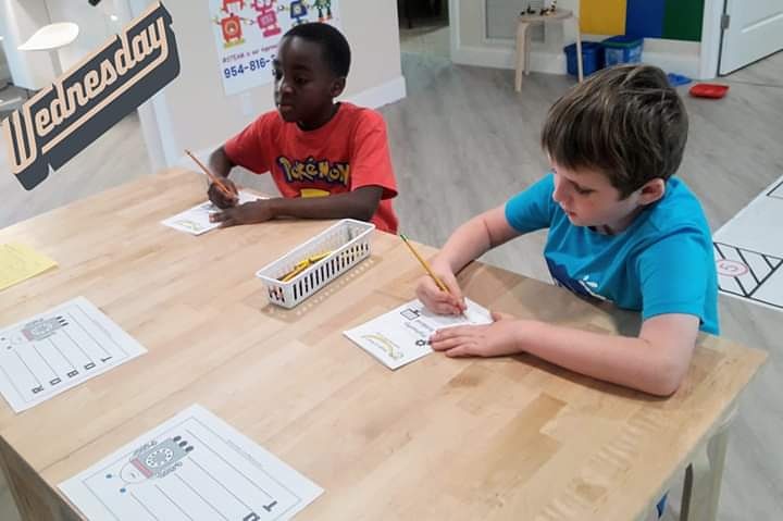 Bright_n_Smart's tweet photo. Happy Wednesday!  
Be Creative. Be Kind. Be Thankful. Be Happy. Be YOU😉

One Day Camp is in full swing here at Bright &amp; Smart, let the Engineering  begin!

#Homeschool #WednesdayWisdom #STEM #OneDayCamp #Activities #Thanksgiving #BrowardMoms #Parenting #Robotics #Engineer #Fun https://t.co/kbr1Rqdp9Z