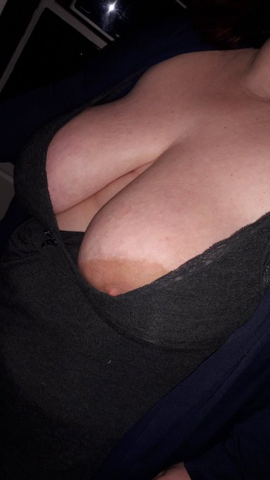 Qui veut dinner avec moi ? Who want to dinner with me ? 😜😜🔥🔥🙈  #sexywife #hotwife #bigtits #bigbreastedbeauty<a href="/tag/boobs"class="tags"><span>#boobs</span></a><a href="/tag/bigboobs"class="tags"><span>#bigboobs</span></a><a href="/tag/bigtits"class="tags"><span>#bigtits</span></a><a href="/tag/hotwife"class="tags"><span>#hotwife</span></a><a href="/tag/sexywife"class="tags"><span>#sexywife</span></a><a href="/tag/sexytits"class="tags"><span>#sexytits</span></a>