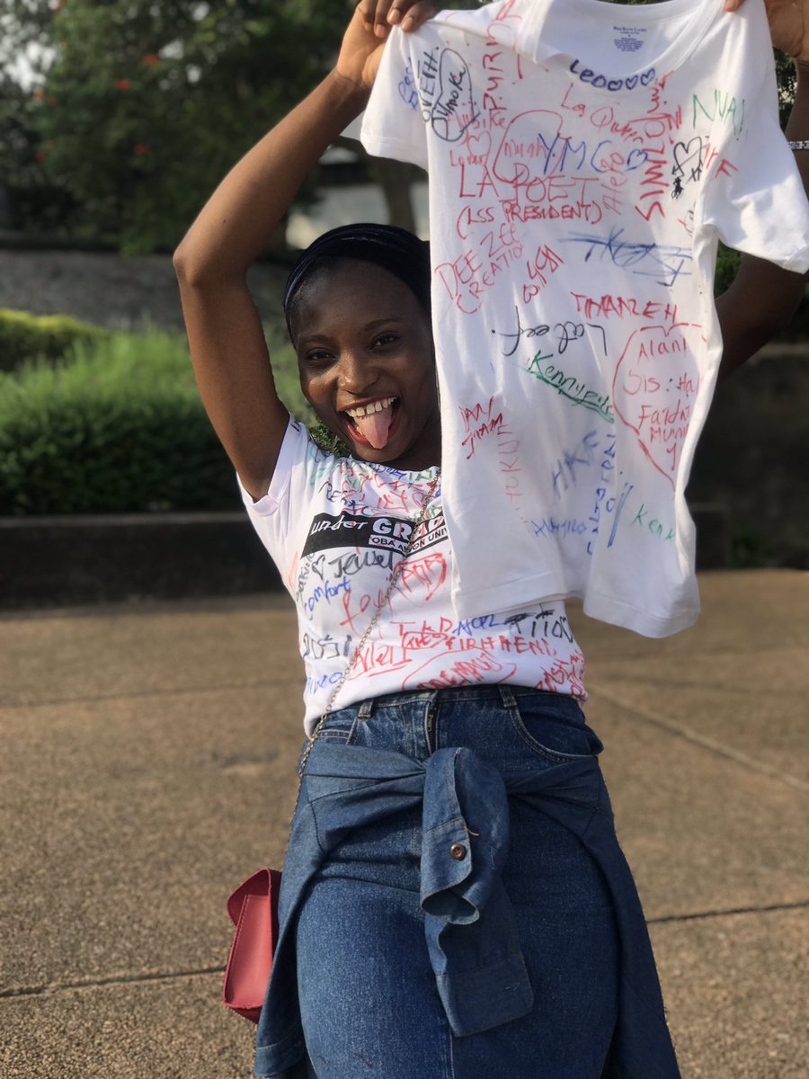 _wumiee's tweet photo. 5 years on Oau Campus. It's been God.

This moment finally came. I signed out😜

Llb done and dusted

#signout
#fyb
#journeytothebar https://t.co/ups8fhVaLA