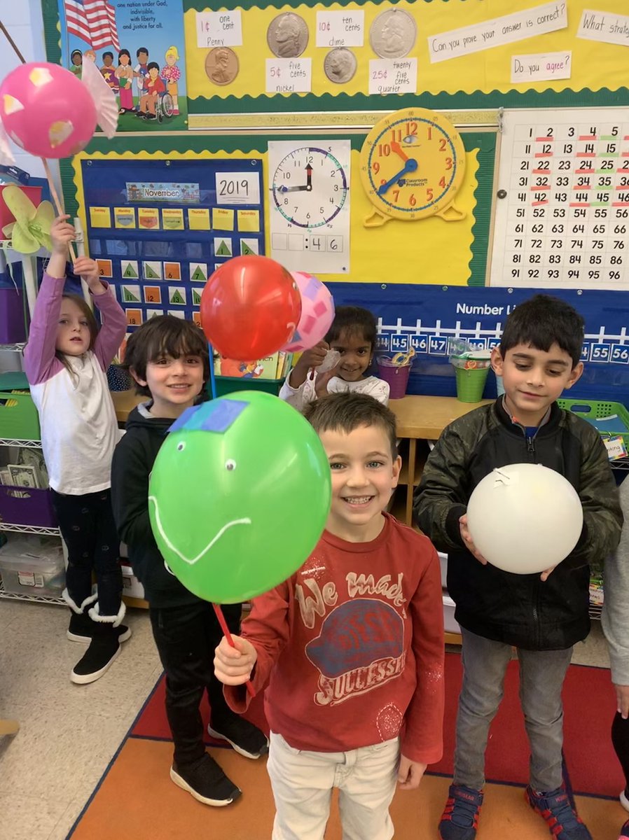 SchulkeEmily's tweet photo. First grade had their own Thanksgiving Day Parade. Lots of engineering and problem solving! https://t.co/wCjAbwC1ko