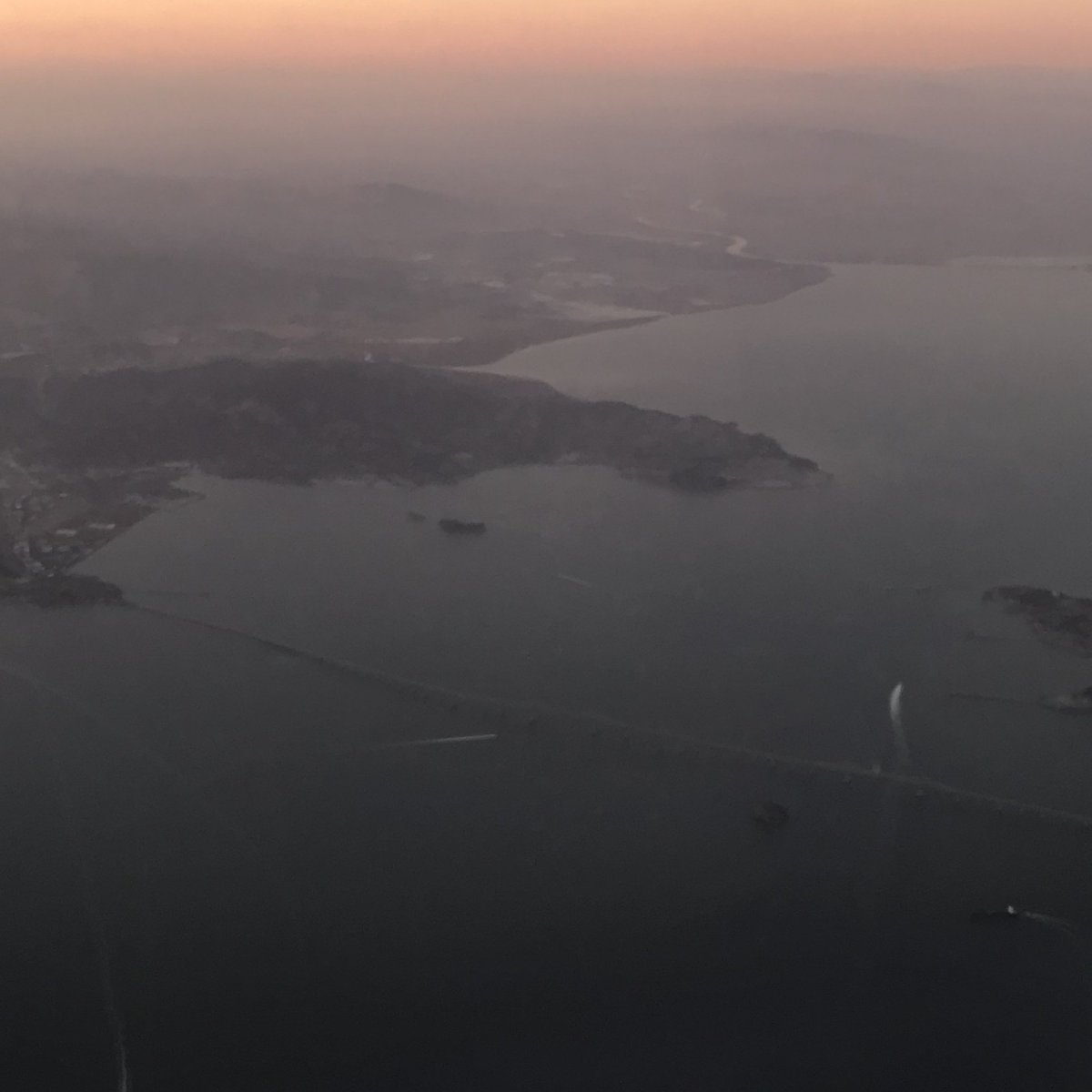 SKellyCEO's tweet photo. Loved being back in San Fran meeting customers, partners of @kimbleapps. Beautiful sunset (no filters) as we left. Happy Thanksgiving to friends in Bay Area and across America
#thanksgiving19 #thankful🙌 #americanthanksgiving #bethankfuleachday #sanfranciscobay  #bethankfulalways https://t.co/l4PjgwvFqA