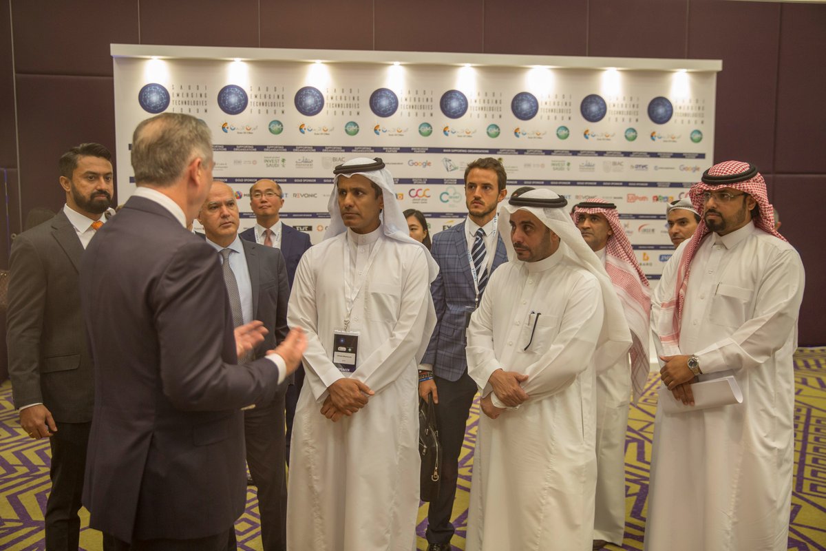 ManganielloFio's tweet photo. Lot of positive feeling at the Saudi Emerging Technology Forum #emergingtechnologiesksa 🇸🇦🇸🇦 https://t.co/1XmoXUBsCn