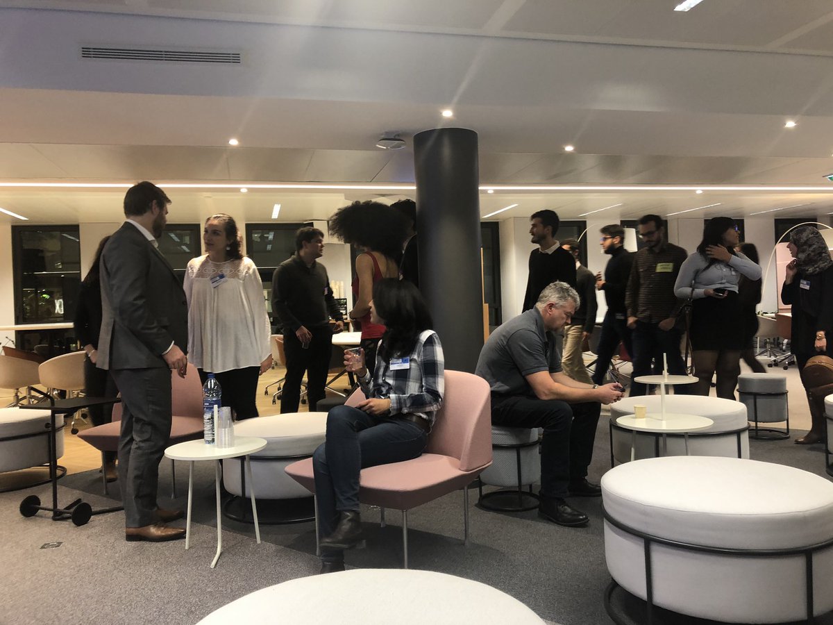 Beamap's tweet photo. Ce soir Beamap rencontre les anciens et les étudiants de la voie d’approfondissement « Intégration et déploiement  des systèmes d’information » de @telecomsudparis. Peut-être de futur•e•s Beamapien•e•s parmi eux ! #CloudComputing #Cloud https://t.co/qNuOEyx2sa