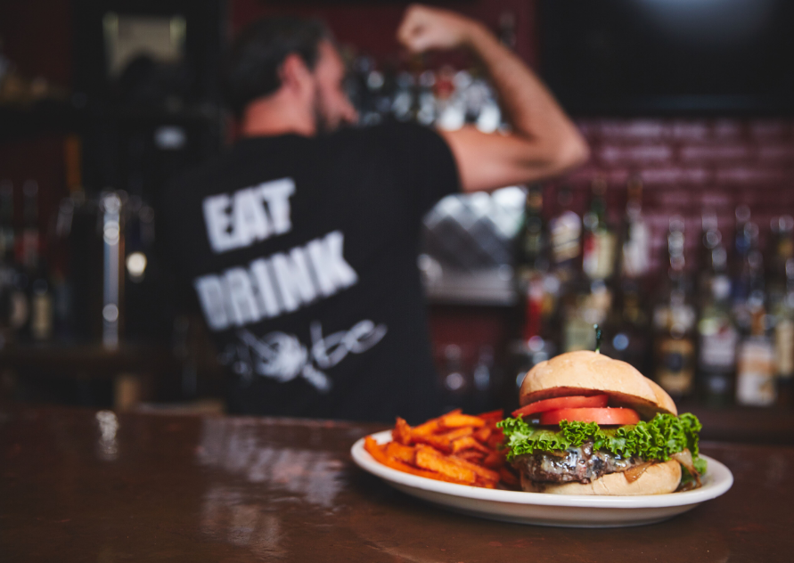 The Globe tweet media