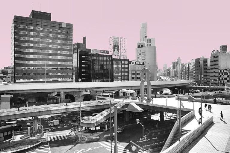 ❝İyi bir şehrin esas sırrı insanlara eylemlerinin sorumluluğunu ‘hayali bir önceden belirlenmiş düzen ve ahenk dünyasında’ değil ‘tarihsel olarak kestirilemez bir toplumda’ üstlenme şansı sunmasıdır.❞

#ZygmuntBauman