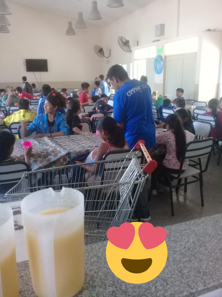 Desayunando con nuestros pequeños 💙☺️🤗
#EscuelaCristobalColon💙
#PorMasSonrisas🤗💙
<a href="/juancarlosvilc/">Juan Carlos Vilca.</a> 
<a href="/patriciapinasco/">Patricia Pinasco</a> 
<a href="/fguillesaavedra/">GUILLERMO SAAVEDRA</a> 
<a href="/sebabonduri/">Sebastian Bonduri</a> 
<a href="/TatIanaaaDiaz/">Tatiana A. Diaz</a> 
<a href="/JesyMMartinez20/">Jesica</a> 
<a href="/omarvilte93/">omar vilte</a> 
<a href="/leonor_carrizo/">Leonor Carrizo</a> 
<a href="/HernanP44336362/">Hernan Prieto</a> 
<a href="/IbaezAzucenaM1/">IbañezAzucenaM</a> 
<a href="/CayoMelisa/">Meli🕶</a>