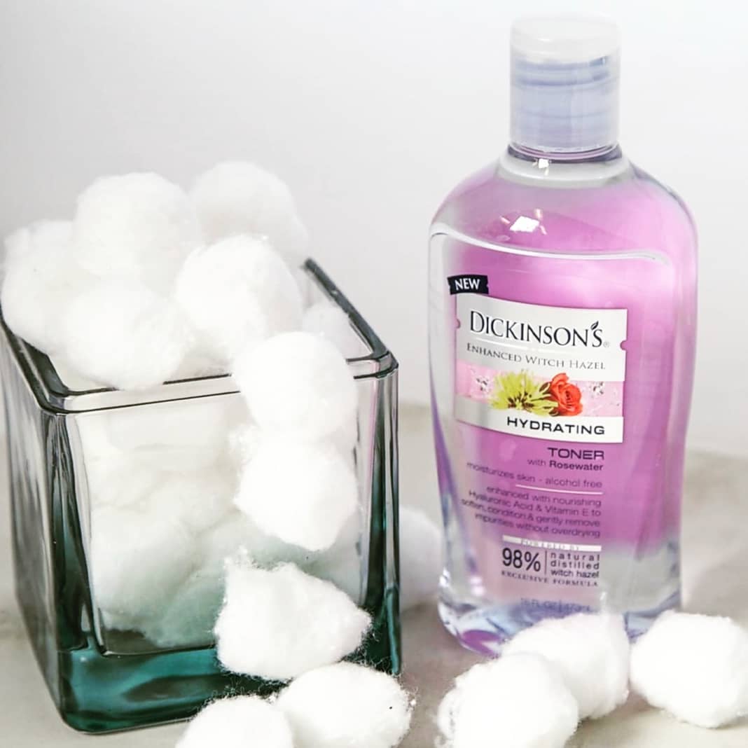 Fight the colder weather with our hydrating witch hazel toner made with rosewater and vitamin E ❄ 
📸: @aribabeauty_ke
#skincare #glow #naturalskincare #glowingskin #skincarecommunity #smoothskin #skingoals #skinglow #witchhazel #dickinsonswitchhazel #drugstorebeauty #toner