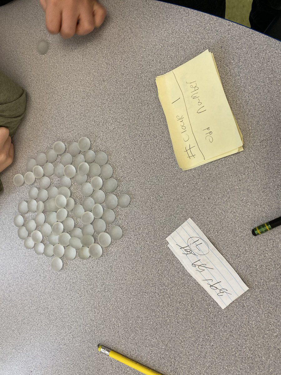 RawdingMolly's tweet photo. Kids making their own esti-mysteries on #mathgamesday!! @SteveWyborney https://t.co/wGVJSu6eTE