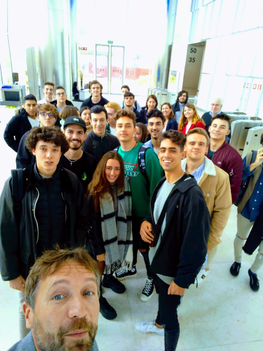 Hoy desde la plata 50 en <a href="/KPMG_ES/">KPMG España</a> hablando sobre los proyectos Insight centre y Loghouse. ¡Ha sido fantástico!

Muchas gracias a Patricia Rodríguez de Almeida por recibirnos. 

#SomosUCJC #teamwork #consulting #Madrid