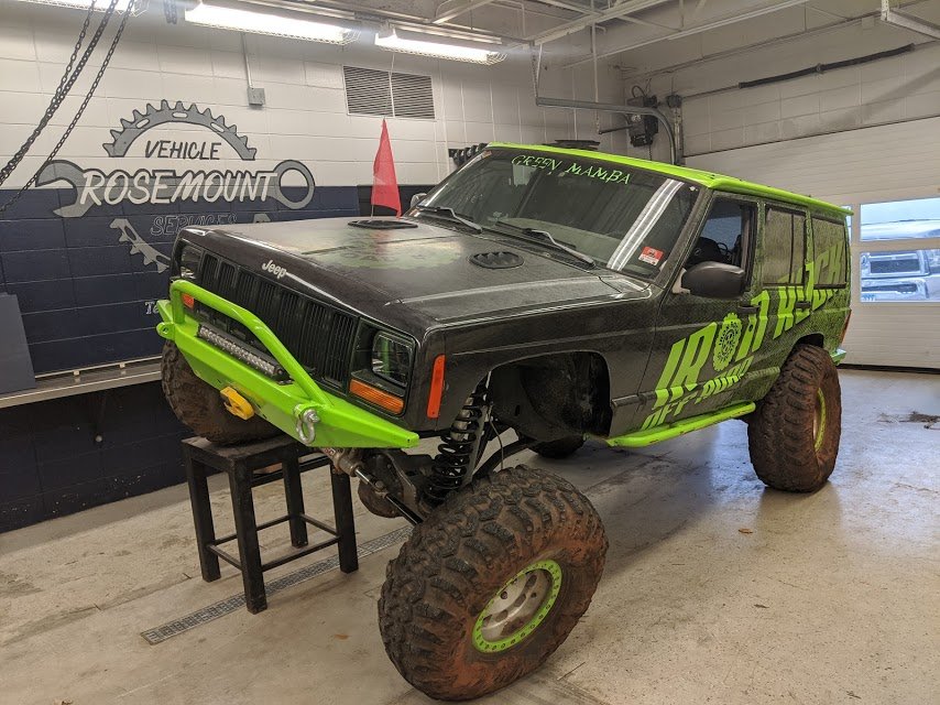 RhsVehicle's tweet photo. @IronRockOffRoad stopped by the shop to show off a few project vehicles and teach the kids a lesson on suspension.  The students had great questions!  Thanks for bringing out some cool iron Patrick.  Looking forward to next year! https://t.co/rN3u8I02VU