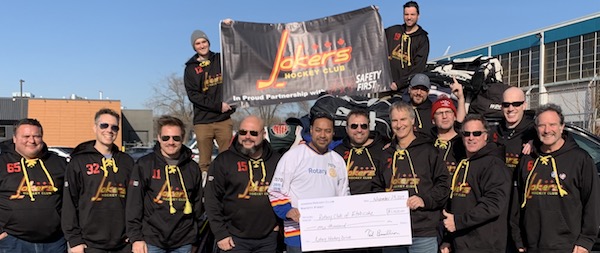 TheUUHA's tweet photo. .@JokersHC score with charity hockey gear effort.
https://t.co/F3BSLfbEkB https://t.co/AVKbSKAcMG