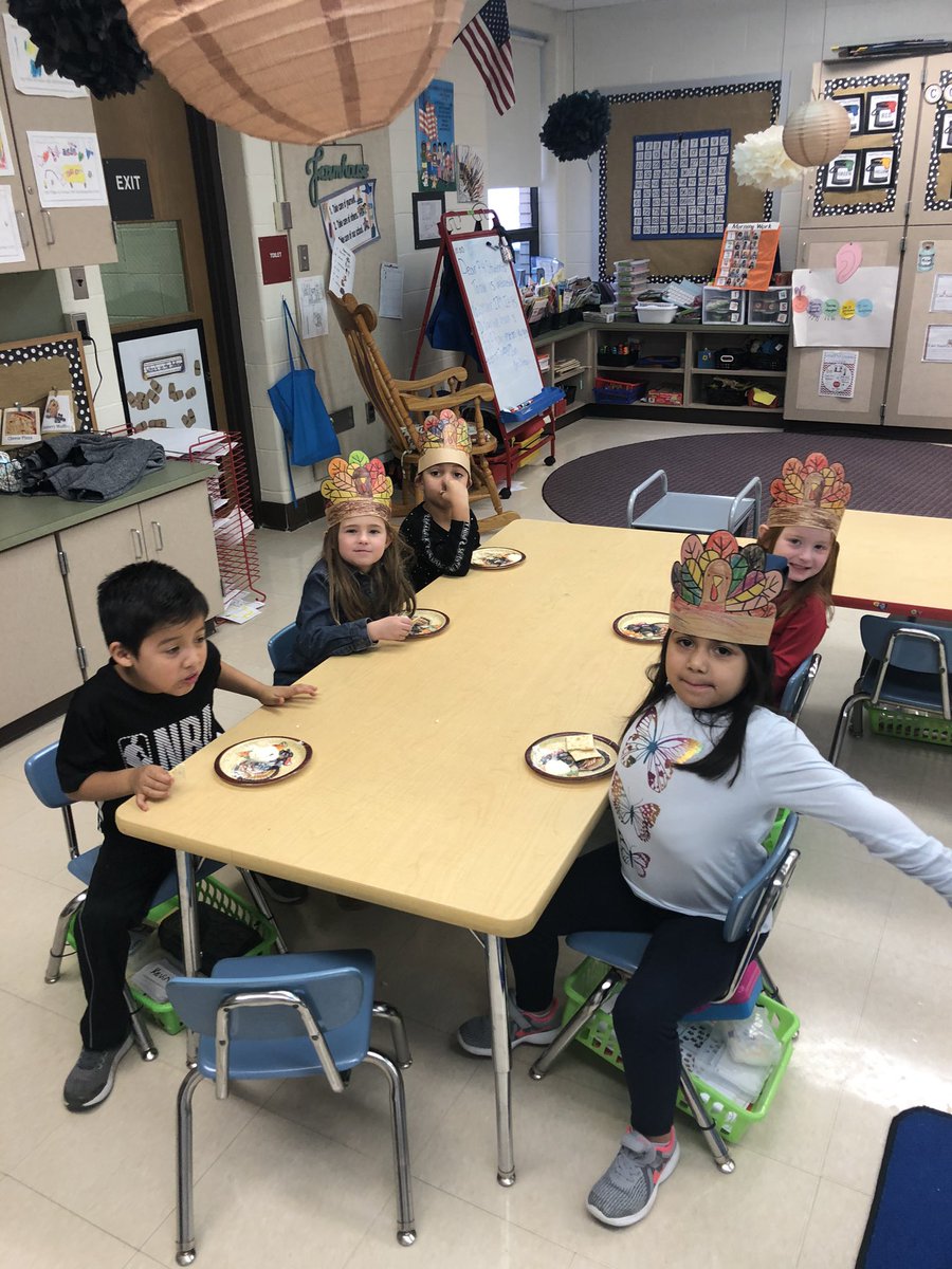 KCSDMaryDLang's tweet image. Happy Thanksgiving from our family to yours! #homemadebutter