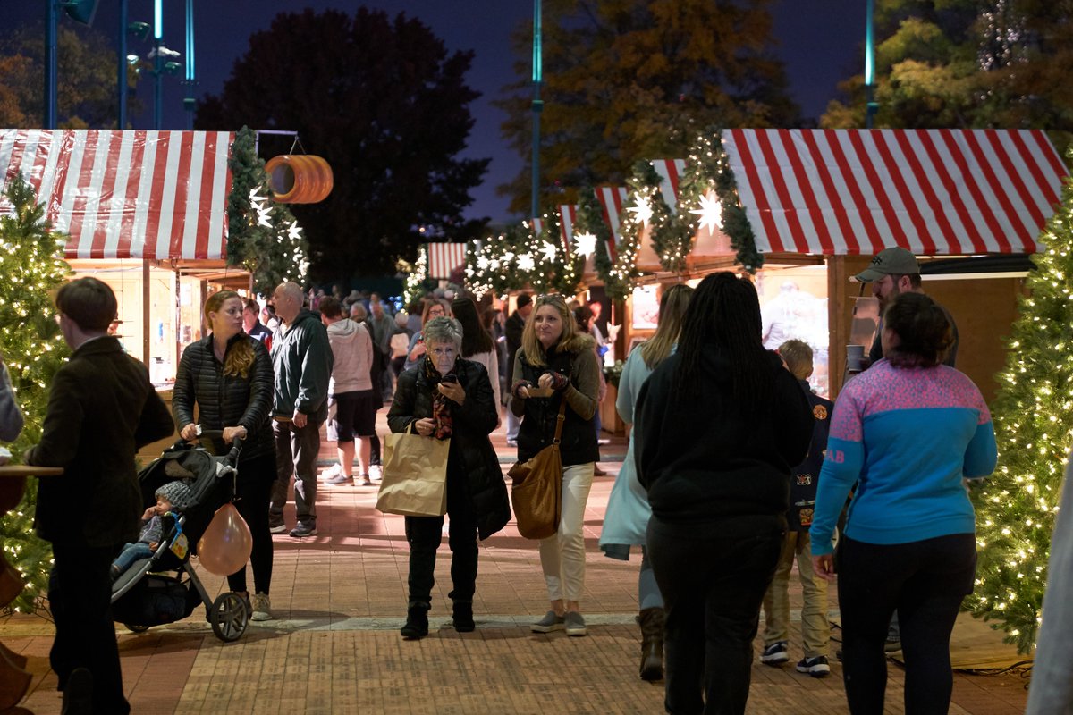 Centennial Olympic Park (@centennial_park) on Twitter photo Looking for something to do today? <a href="/atl_christkindl/">Atlanta Christkindl Market</a> opens today at 11:00 AM. #ChristkindlCOP Looking for something to do today? <a href="/atl_christkindl/">Atlanta Christkindl Market</a> opens today at 11:00 AM. #ChristkindlCOP